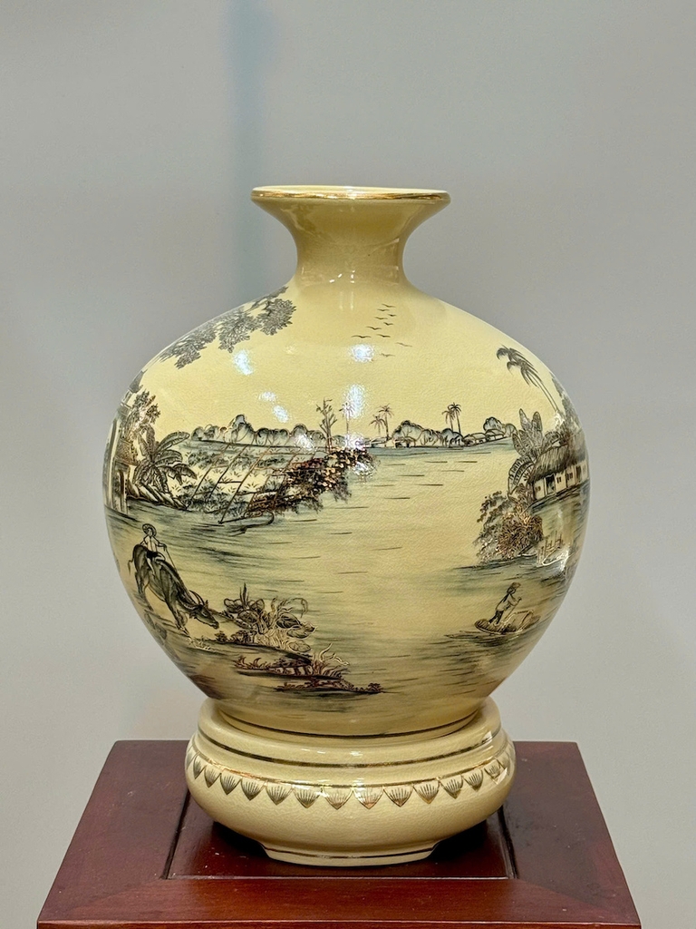 Bình Hút Lộc Hoạ Tiết Làng Quê Cao 36cm Gốm Chu Đậu Vẽ Vàng