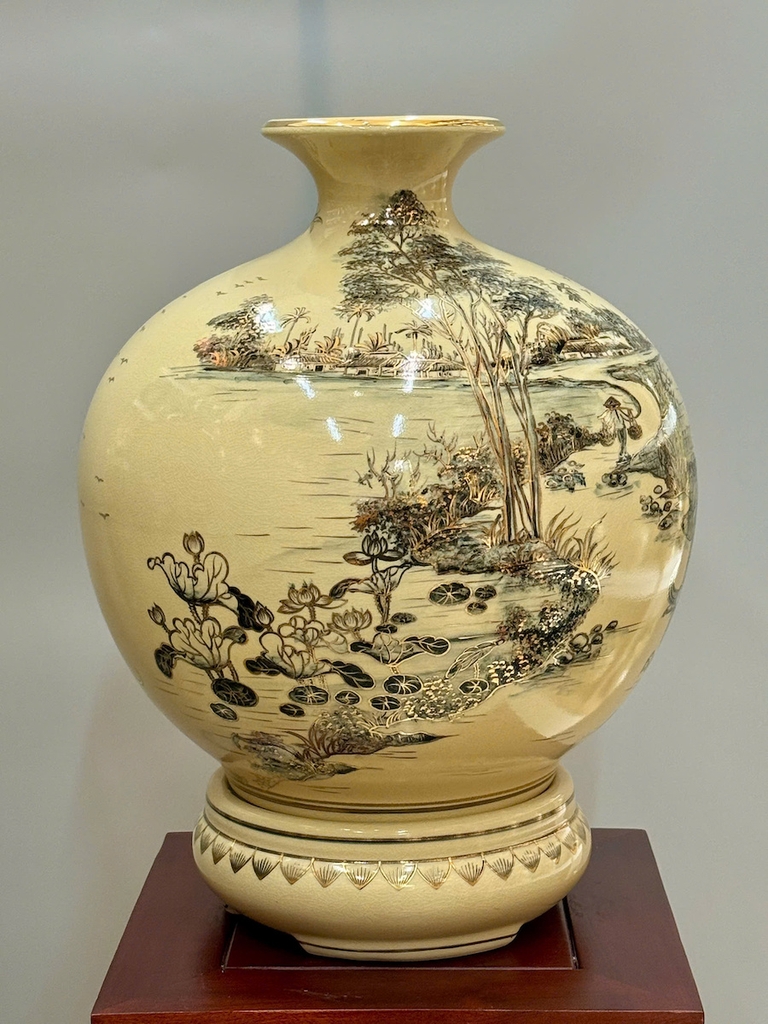 Bình Tài Lộc Phong Cảnh Vẽ Tự Do Cao 42cm Gốm Chu Đậu Vẽ Vàng