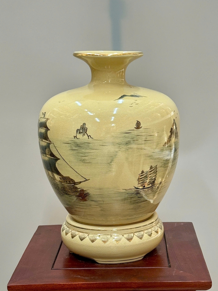 Bình Vạn Phúc Hoạ Tiết Thuận Buồm Cao 34cm Gốm Chu Đậu Vẽ Vàng