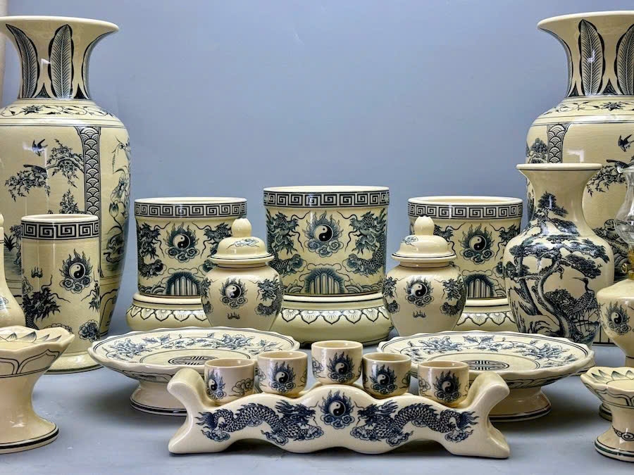 Bộ thờ men truyền thống hoạ tiết rồng -kỷ 3 chén