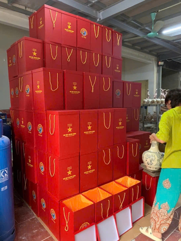 Bình Phú Quý H30 truyền thống in logo Doanh Nghiệp