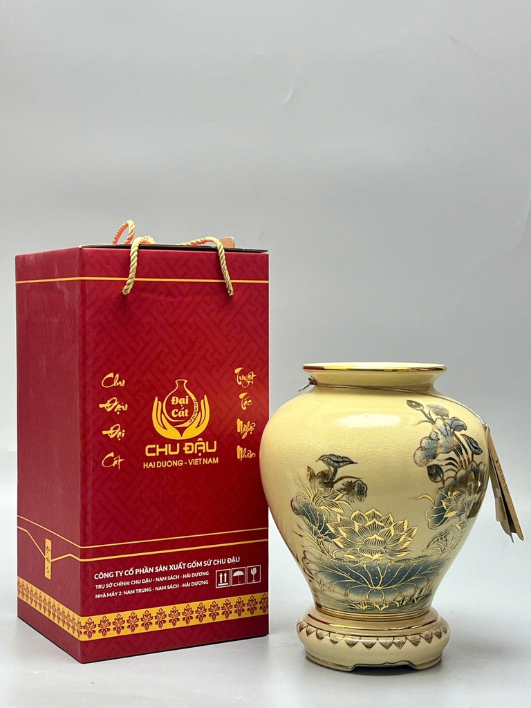 Bình Cát Tường H27 Hoa Sen vẽ vàng
