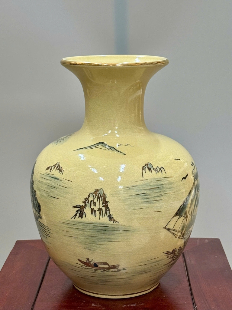 Bình Bảo Châu Thuận Buồm Cao 28cm Gốm Chu Đậu Vẽ Vàng