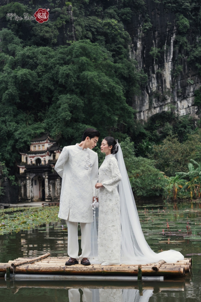 Áo dài nam Nguyệt Trần