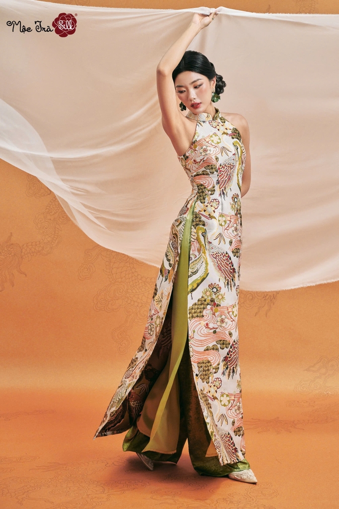 Áo dài Vân Diệu Quang