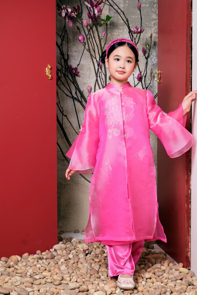 Áo dài Hồng Tô Nhi