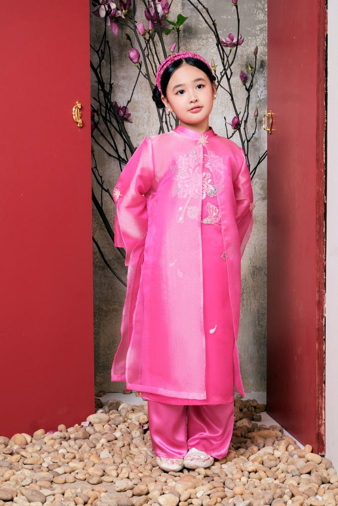 Áo dài Hồng Tô Nhi