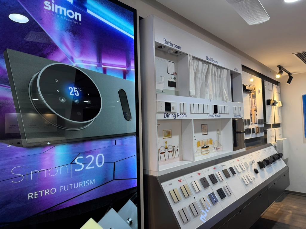 Địa chỉ uy tín và chính hãng mua công tắc ổ cắm simon Smart cao cấp