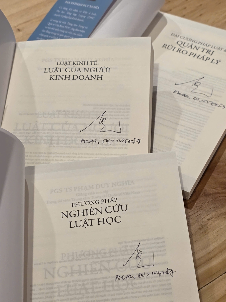 Bộ sách tư duy nền tảng để học và nghiên cứu luật | Bản có chữ ký PGS.TS Phạm Duy Nghĩa