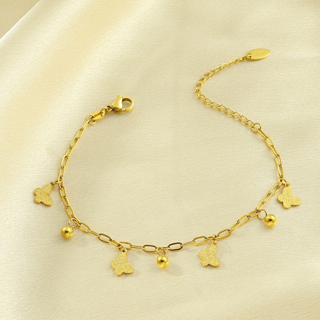 Vòng tay titan charm bướm 2500212