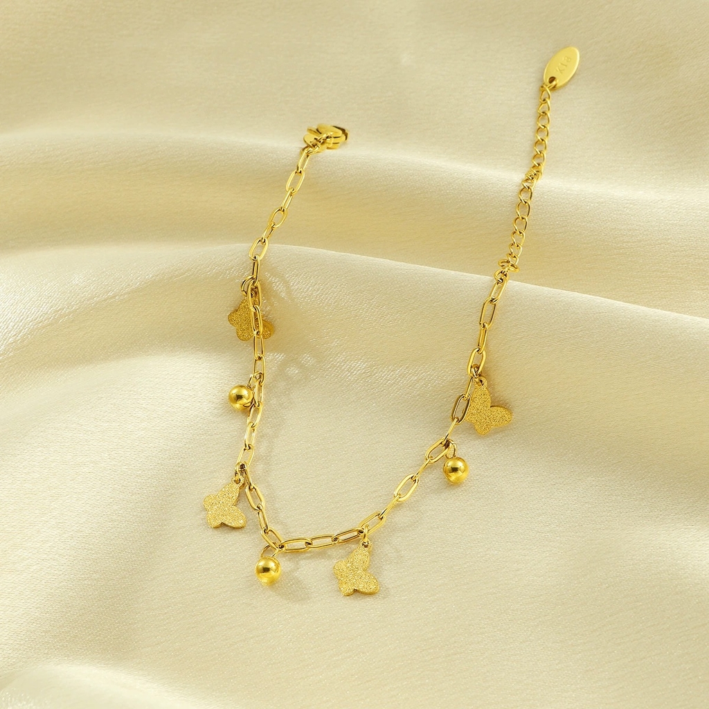 Vòng tay titan charm bướm 2500212