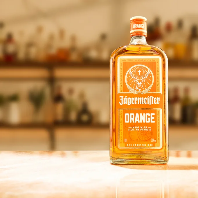 Jägermeister không ngừng sáng tạo để mang đến những trải nghiệm độc đáo cho người dùng. Bên cạnh phiên bản Orange mới lạ, hãy cùng điểm qua những chai rượu pha chế biểu tượng khác của thương hiệu.
