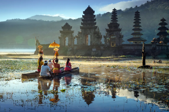 Đường vào đền hồ Twin Lake