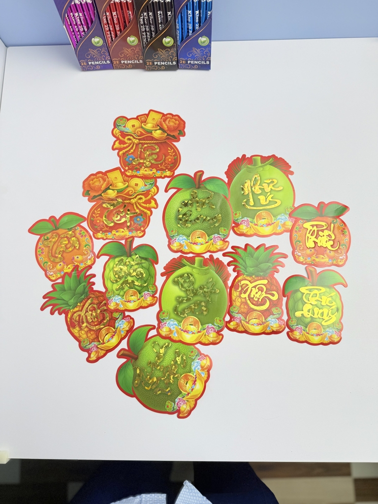 [HÌNH] Decal Dán Dưa Ép Kim Có Keo Hình Trái Cây Trang Trí Dán Dưa (10 Tờ/ Xấp; 10 Xấp/ Bịch)