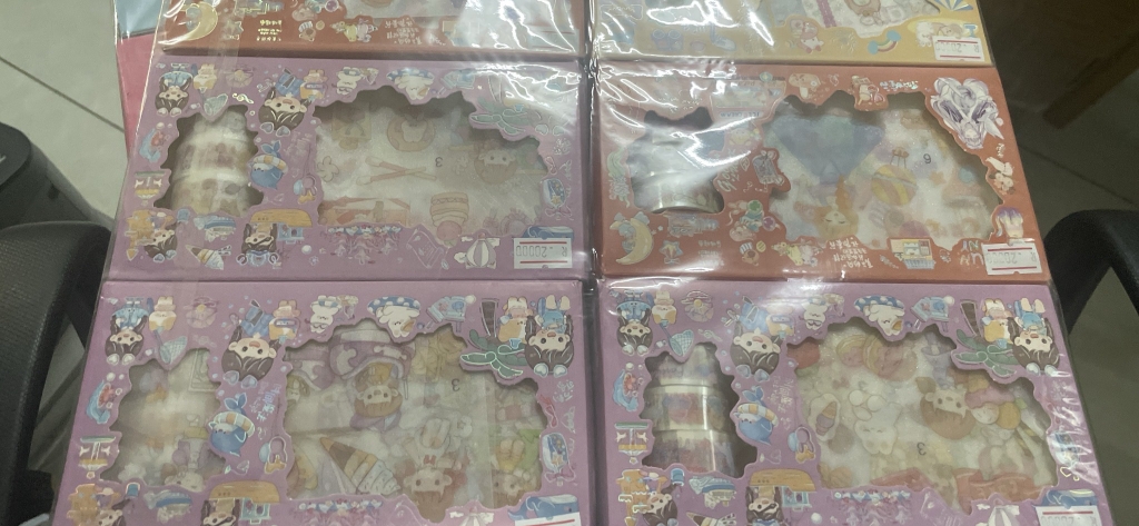 Hộp Sticker kèm cuộn KL-BE; SZ18 (6 cuộn/Lốc)