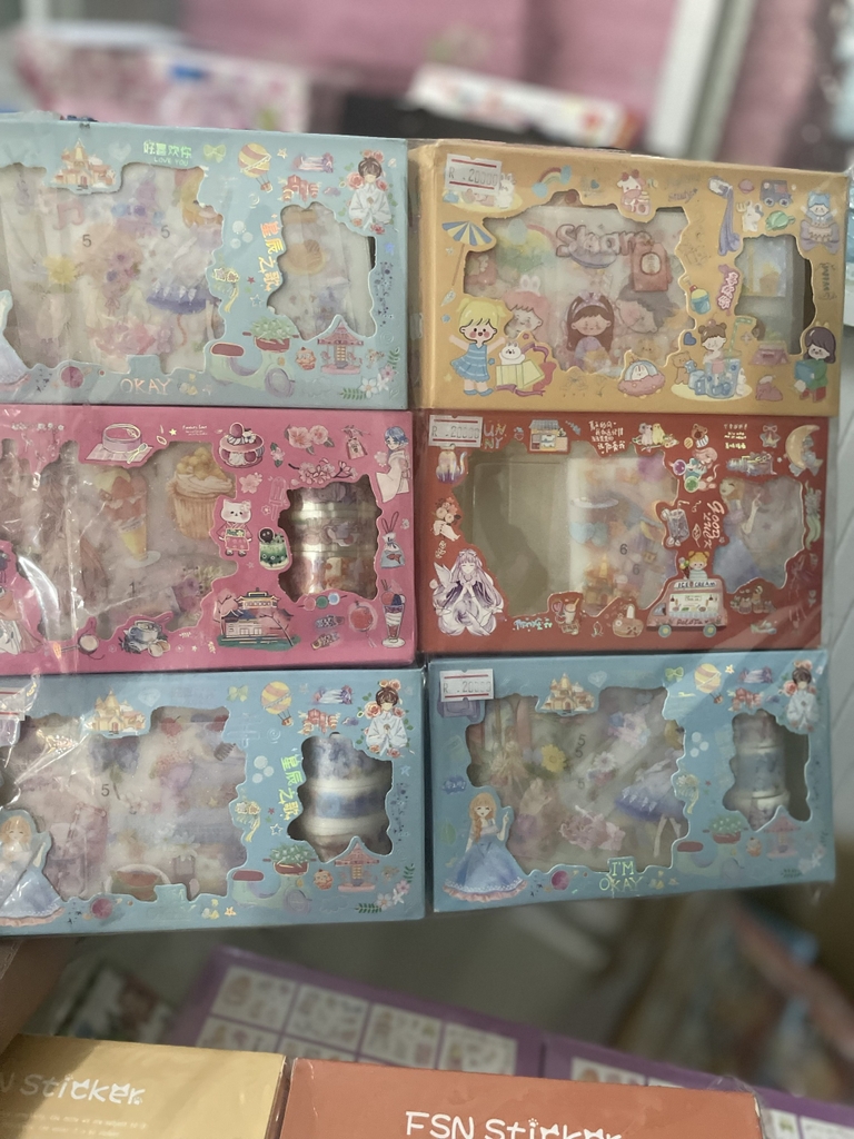 Hộp Sticker kèm cuộn KL-BE; SZ18 (6 cuộn/Lốc)