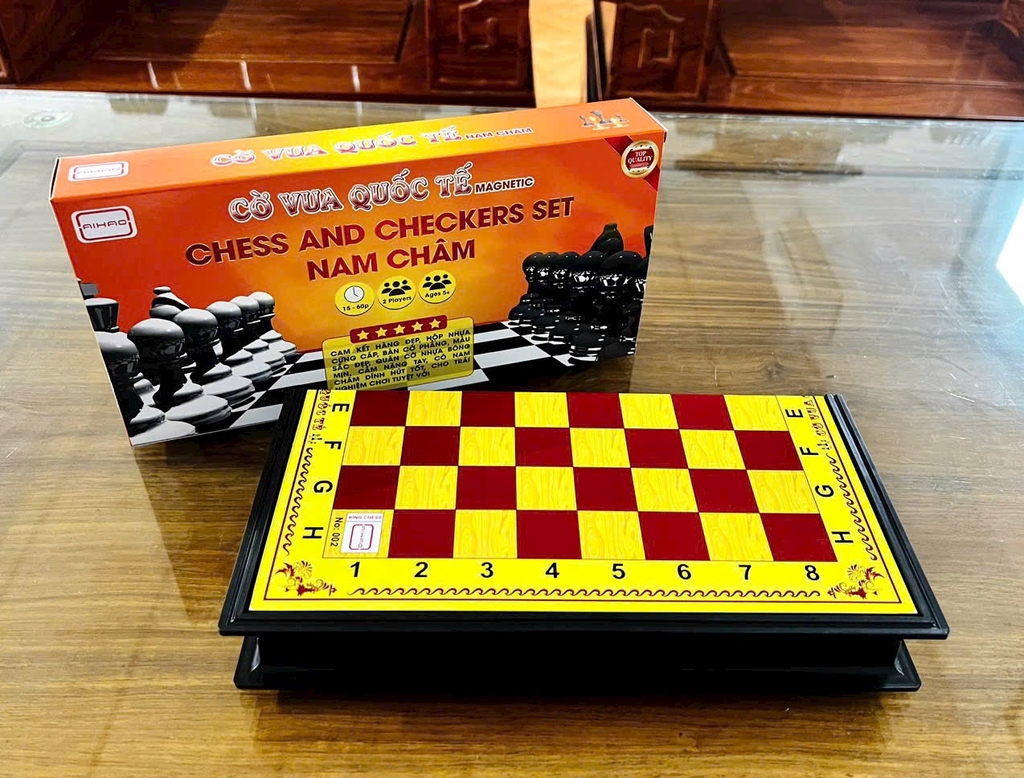 . Bàn CỜ VUA AIHAO HỘP NHỰA NAM CHÂM (Có Hộp Giấy Bên Ngoài) 28 x 28 cm (60 Hộp/Thùng) No.002