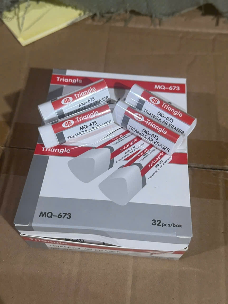 Gôm MQ 673 (32 Cái/ Hộp; 36 Hộp/ Thùng)