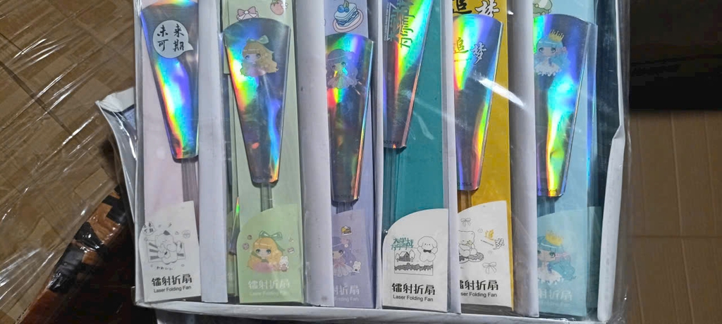 Quạt Nhựa Cầm Tay (30 Cái/Hộp, 600 Cái/Thùng)