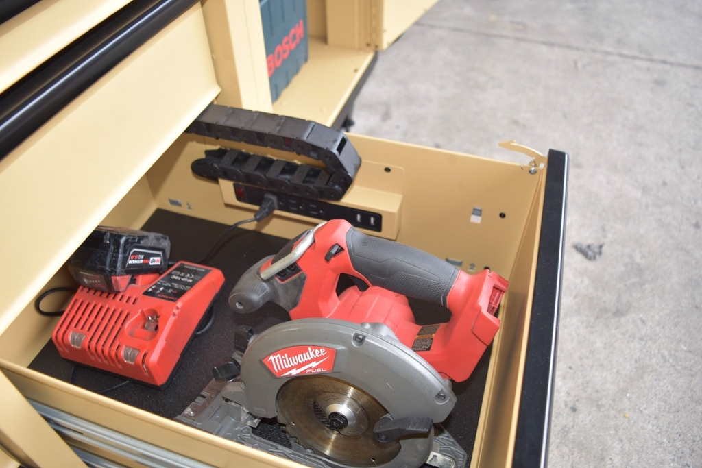 Bộ tủ dụng cụ 280cm màu nâu