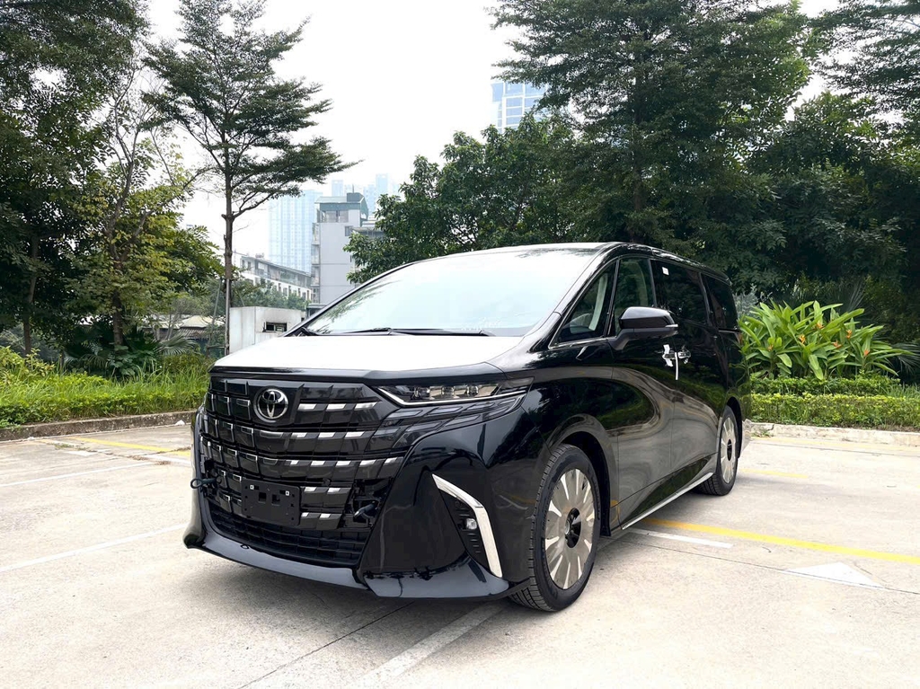 ALPHARD ĐEN - NỘI THẤT KEM
