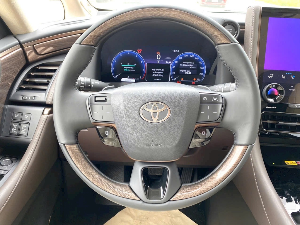 ALPHARD TRẮNG - NỘI THẤT NÂU