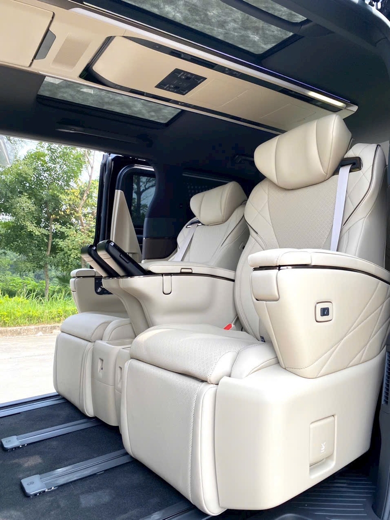 ALPHARD TRẮNG - NỘI THẤT NÂU