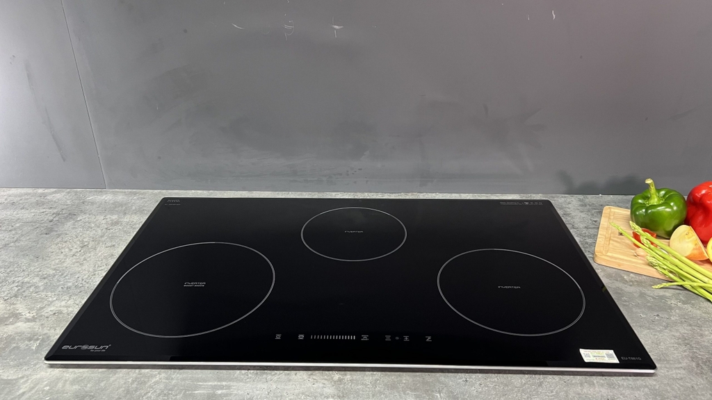 Bếp từ 3 vùng nấu Eurosun EU-T881G