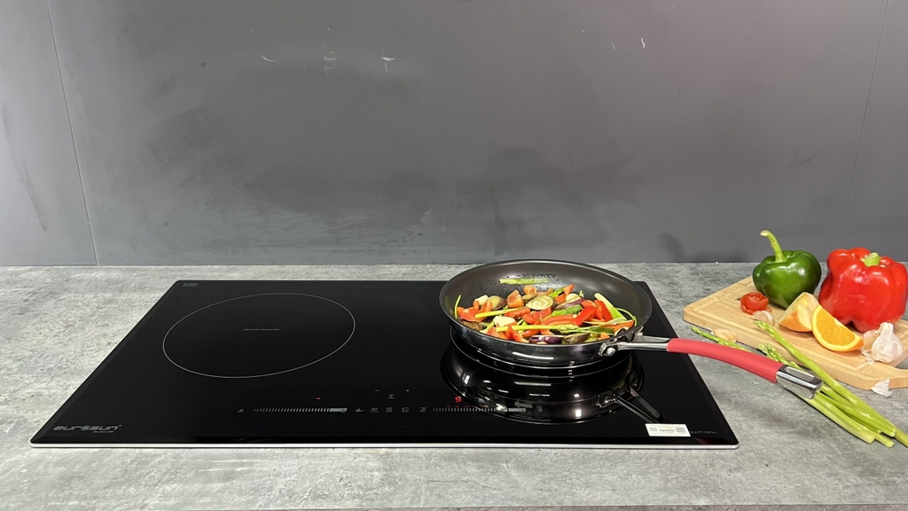 Bếp từ Eurosun EU-T710Pro