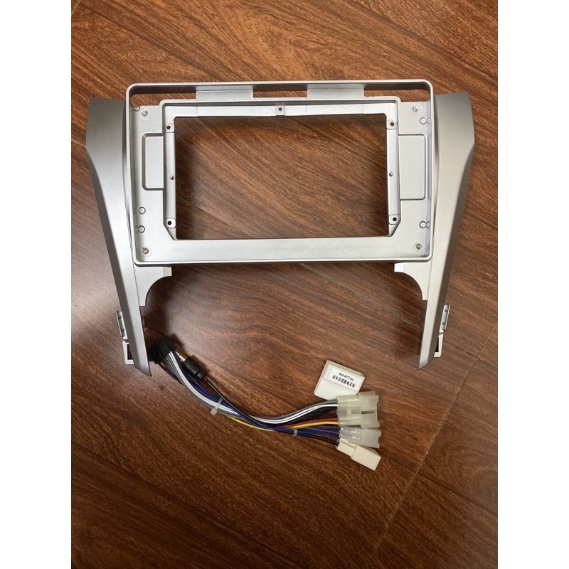 Mặt Dưỡng Dành Cho Xe Toyota Camry 2012-2014 Màn 10 Inch Có Jack Nguồn Zin