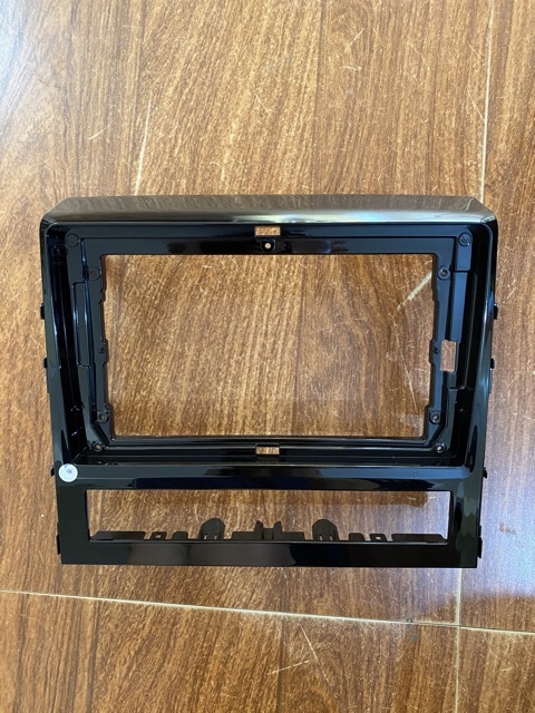 Mặt Dưỡng Toyota Land Cruiser 2016-2020 (9 Inch)