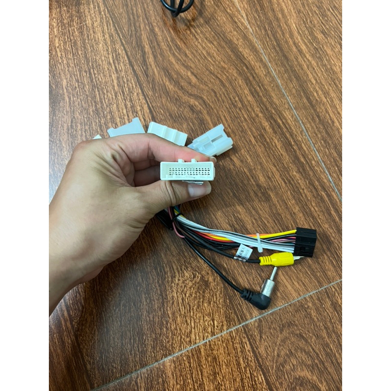 Dây nguồn lắp zin cho dòng xe toyota lắp màn hình dvd android có jack camera lùi zin của xe