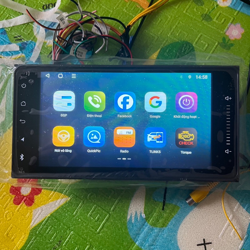 Màn hình android 7 inch thông dụng , 7 inch toyota dành cho ô tô  cấu hình 2-32GB 8x TS18 ( tặng s2 , premium 1 năm )