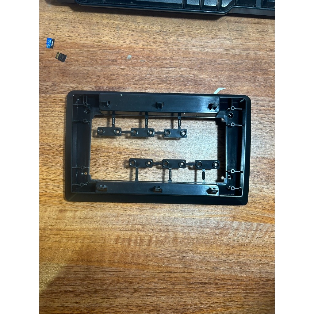 Khung dưỡng chuyển đổi từ dưỡng 9 inch màn thành dưỡng 10 inch để lắp màn ANDROID