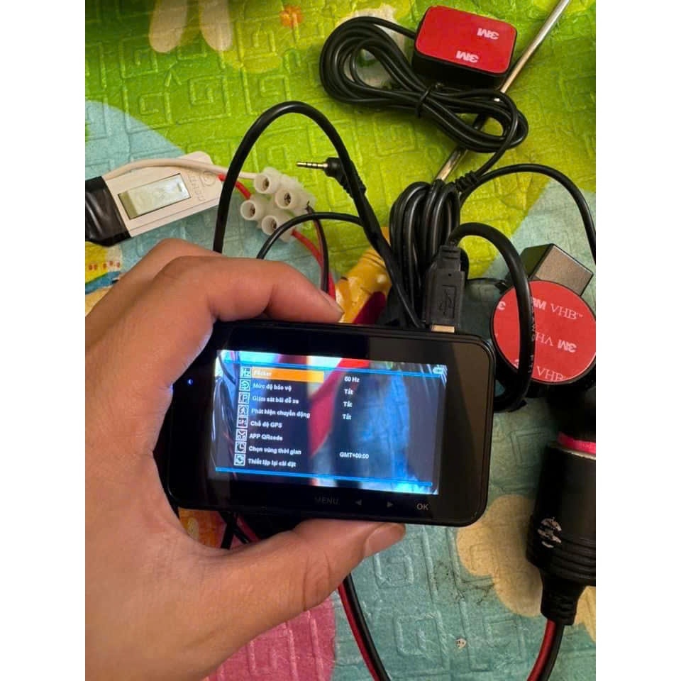 Camera hành trình Wintosee M1 trước sau có định vị GPS, kết nối điện thoại