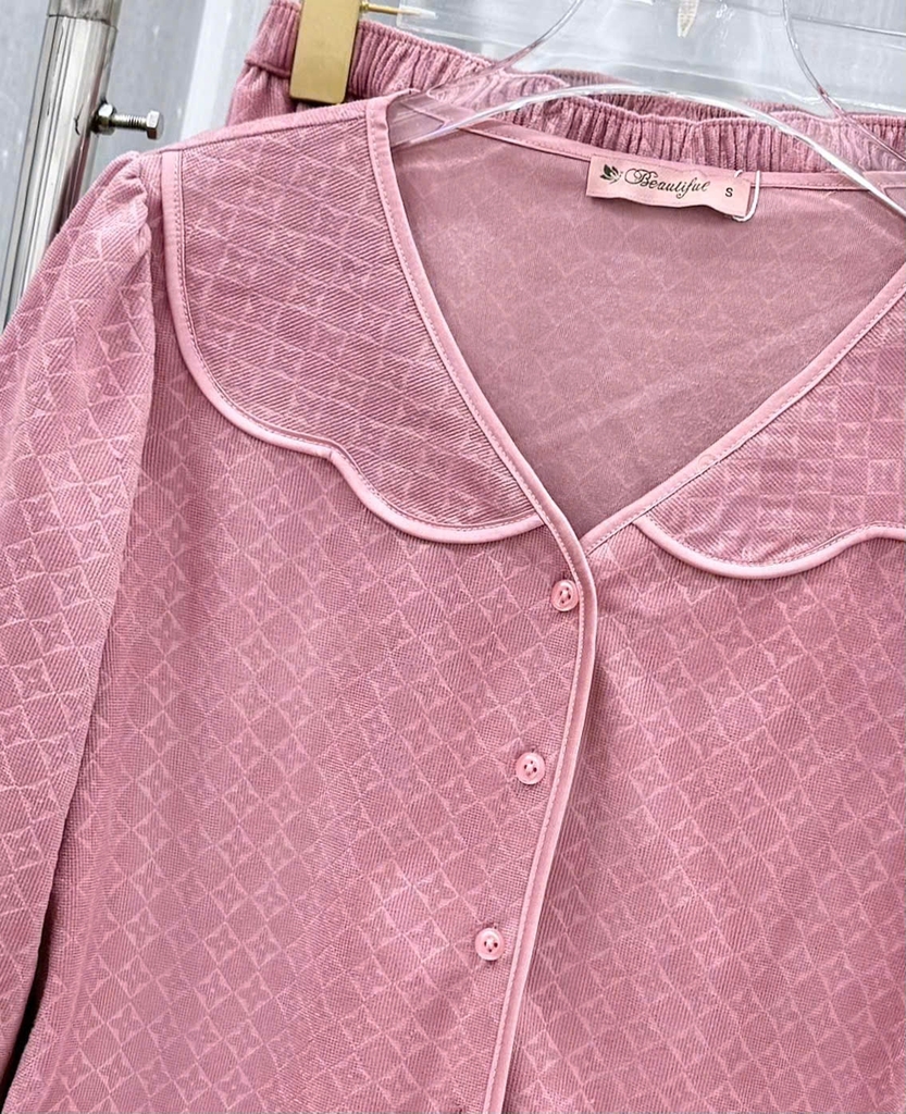 Y840A Nhung tuyết tay lỡ HỒNG ô vuông cổ sóng