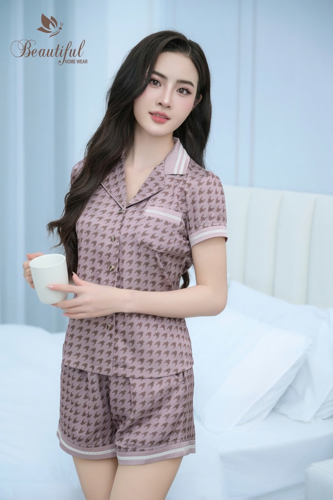 Y683A Lụa satin quần đùi NÂU răng sói PJM