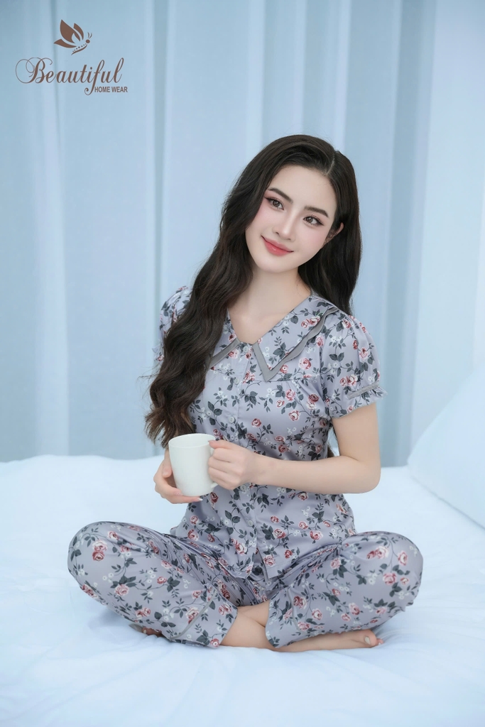 Y678A Lụa satin quần dài XANH hoa hồng cổ 2 tầng