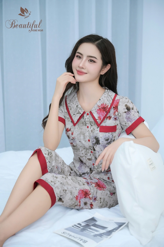Y672A Lụa Mango quần lỡ GHI hoa đỏ cổ 2 tầng