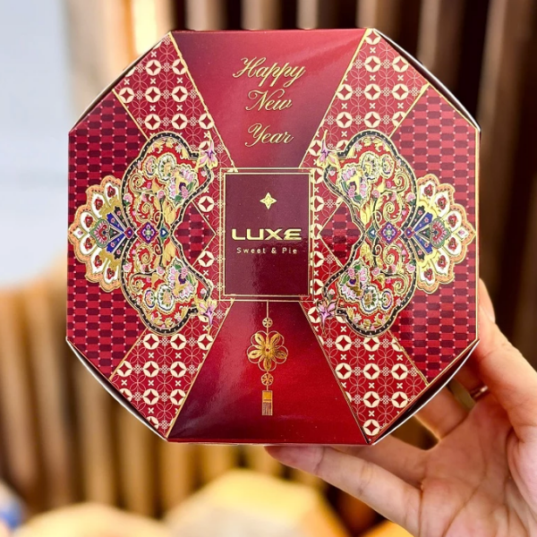 Vỏ hộp Bát Giác đựng bánh kẹo tết – Mẫu mới |  Làm Giỏ Quà Tết Cao Cấp, Decor Tết 2026 -  {{store}}