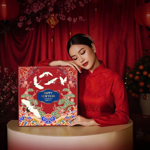 Hộp đựng quà tết cứng 36x36x10cm cao cấp -Khai Phúc Xanh/ Cung đình -  {{store}}