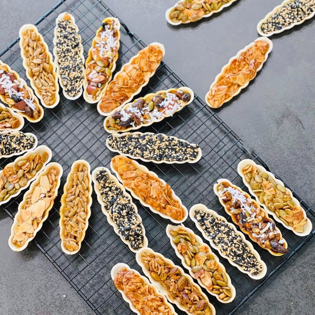 Đế bánh thuyền hộp 60 cái, đế làm bánh thuyền nướng mix hạt [Date Mới]