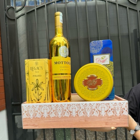 Khay giấycarton bồi vân gỗ viền giả ren ( Khay trống )