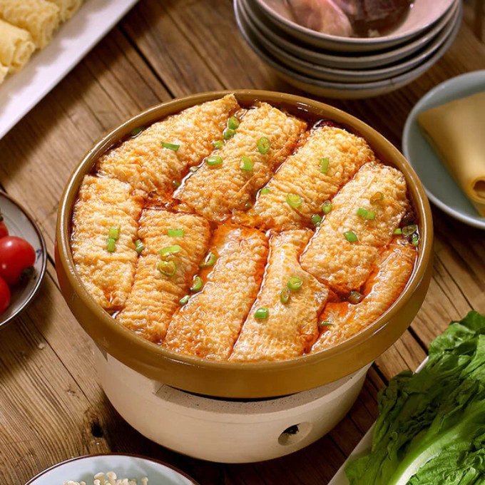1 thùng Hủ Trúc Cuộn Ring Roll Trong Haidilao - Tàu Hủ Ky Cuộn Nhúng Thả Lẩu Haidilao