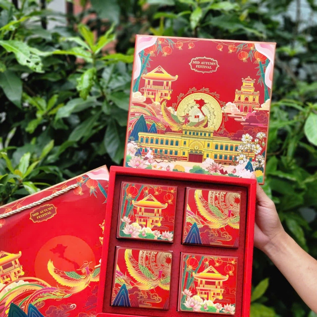 Hộp trung thu Hồn Việt 4 bánh 150gr- 200gr