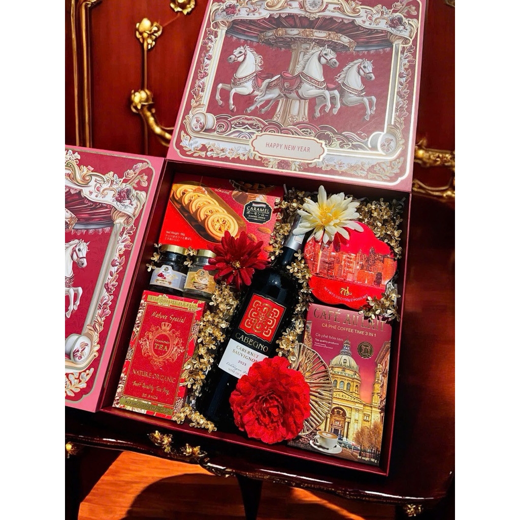 Hộp Đựng Quà Tết Cứng Âm Dương 2026 -CHIẾN MÃ VƯỢNG NIÊN- Hộp trống không kèm quà