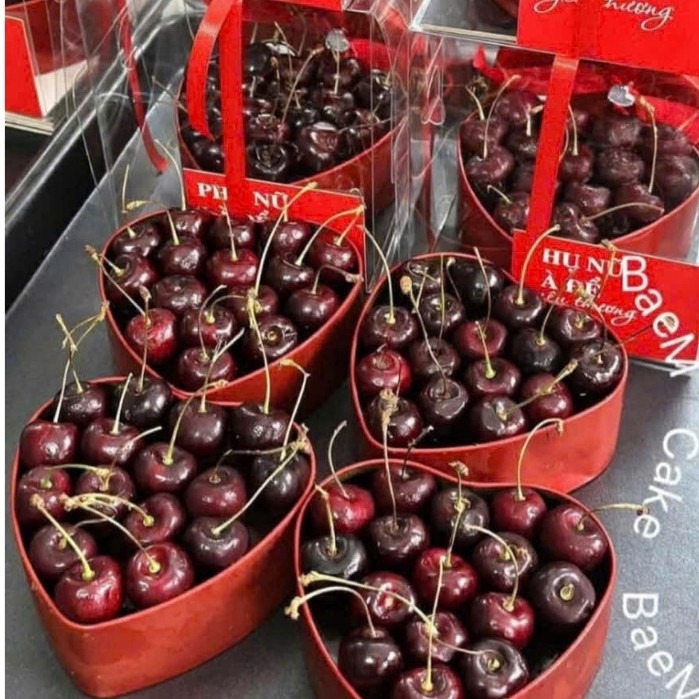 Hộp Thiếc Đỏ Hình Trái Tim Kèm Nơ Đựng Bánh Lạnh, Tiramisu, Quà Valentine 14-2, 8-3 - 156mart