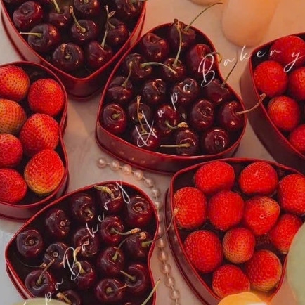 Hộp Thiếc Đỏ Hình Trái Tim Kèm Nơ Đựng Bánh Lạnh, Tiramisu, Quà Valentine 14-2, 8-3 - 156mart