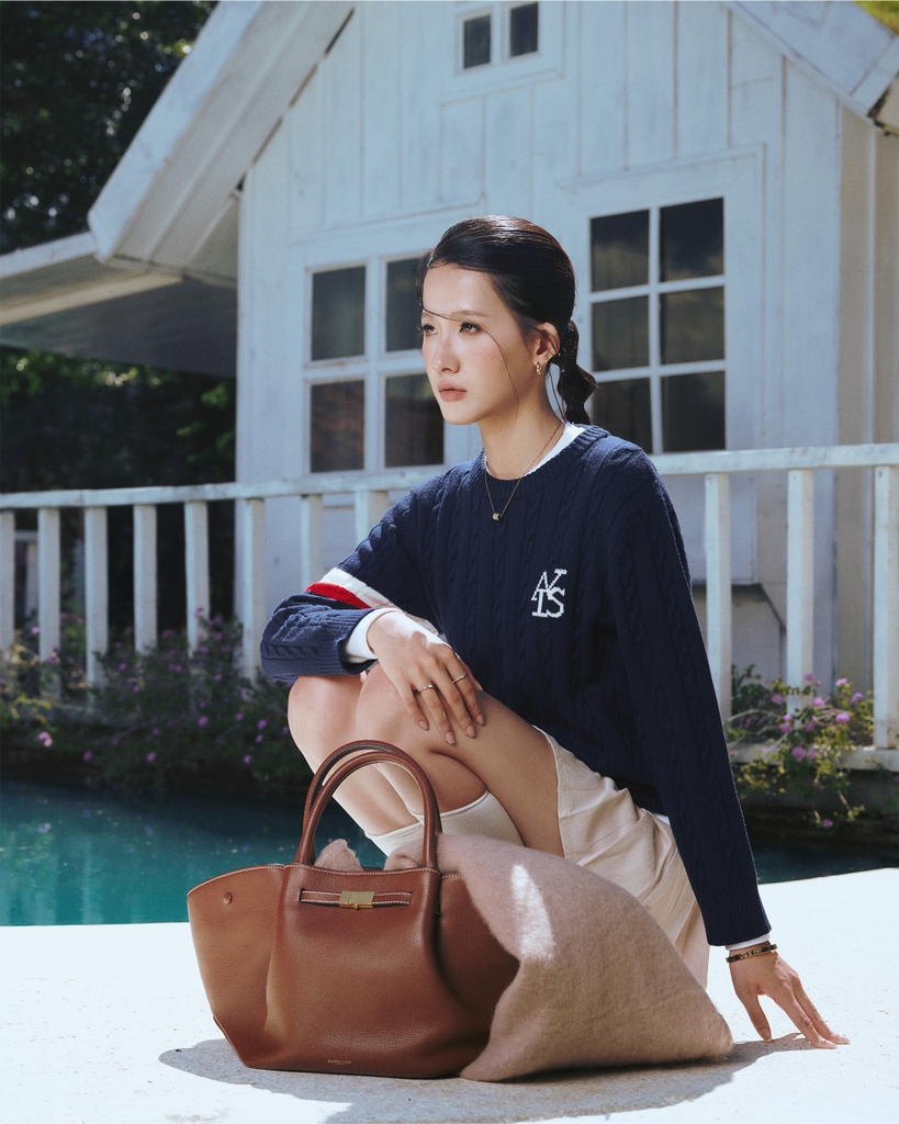 ATYS® TRICOLOR TWIST KNIT SWEATER