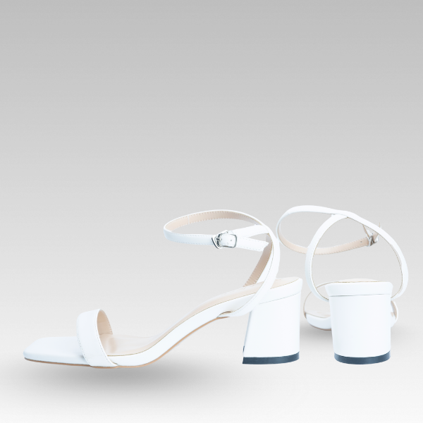 Sandal gót vuông trắng thiết kế tối giản – Sang trọng & dễ phối – Think Le-V